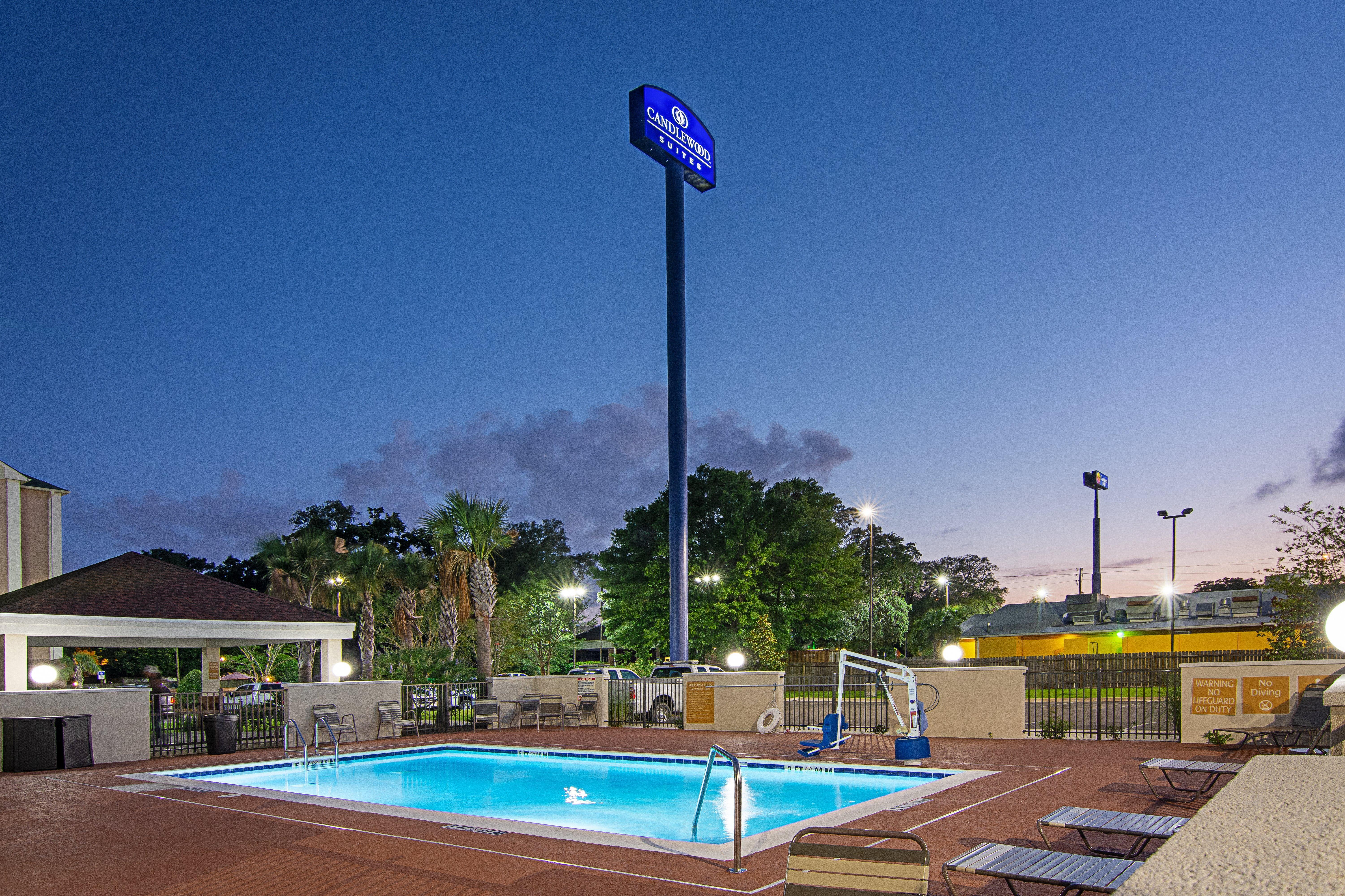 Candlewood Suites - Pensacola - University Area By Ihg Ferry Pass Exterior foto