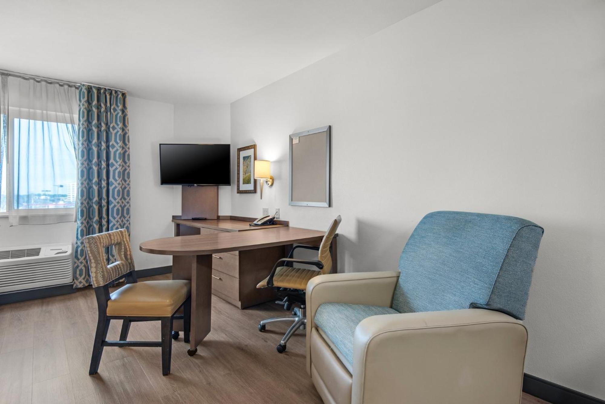 Candlewood Suites - Pensacola - University Area By Ihg Ferry Pass Exterior foto
